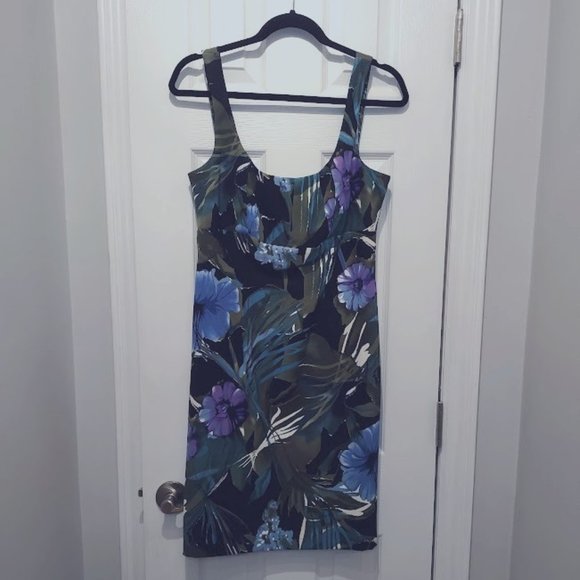 CONNECTED Sleeveless Dress - Picture 1 of 7